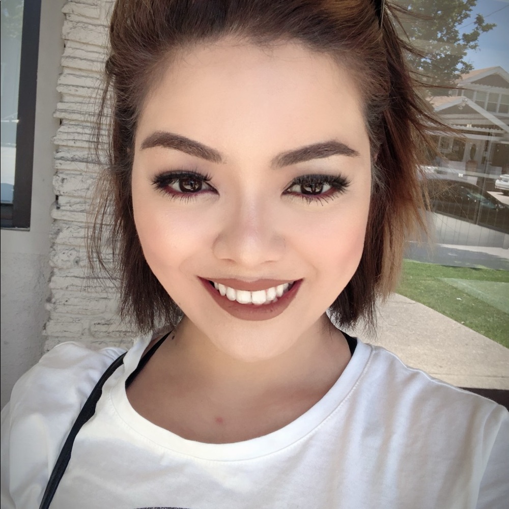 Meet your Posher, Jean claudine